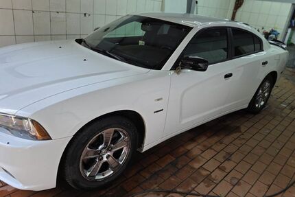 Dodge Charger 169.461 km 16.900 &euro; Troisdorf 53844