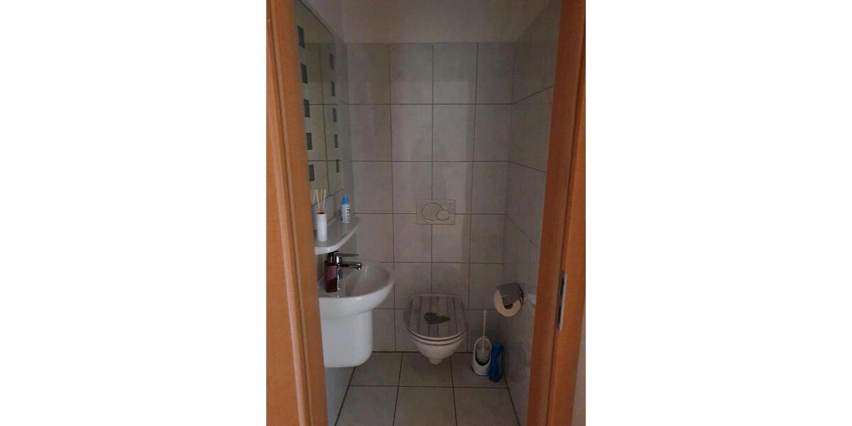 Etagenwohnung Remscheid Lüttringhausen - 4 Zimmer, 80 m&sup2;, 220.000&euro; | Angebot:27425681