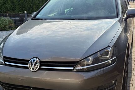 VW Golf 194.000 km 6.700 &euro; Wermelskirchen 42929