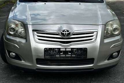 Toyota Avensis 345.000 km 2.800 &euro; Marienheide 51709