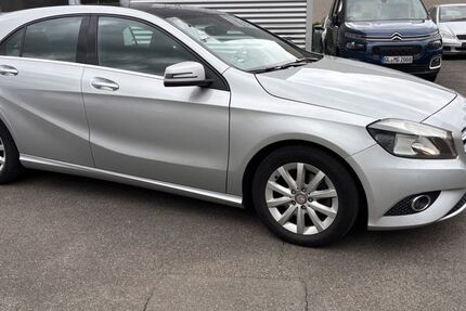 Mercedes-Benz A 180 118.148 km 10.999 &euro; Bergisch-Gladbach 51469