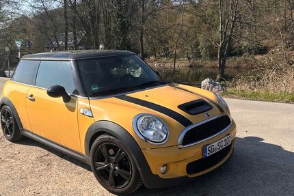 Mini Cooper S 149.162 km 5.650 &euro; Solingen 42699
