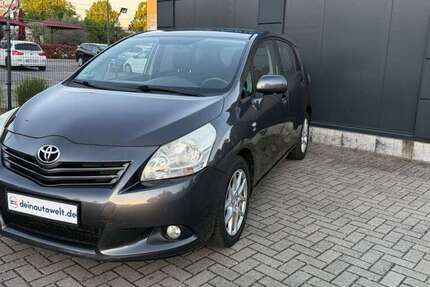 Toyota Verso 182.000 km 5.700 &euro; Dormagen 41540
