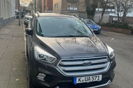 Ford Kuga 71.000 km 10.600 &euro; köln 51107