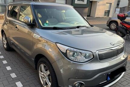 Kia Soul 31.200 km 9.900 &euro; Solingen 42697