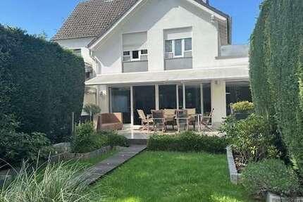 Haus Köln Kalk - 5 Zimmer, 172 m&sup2;, 840.000&euro; | Angebot:27428101