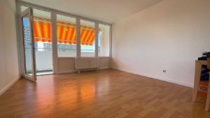 ** F E R N B L I C K ** GROSSZÜGIGE 2-ZIMMER-BALKON-WOHNUNG IN SANKT AUGUSTIN NIEDERPLEIS - 2- Sankt Augustin | Angebot:27476600