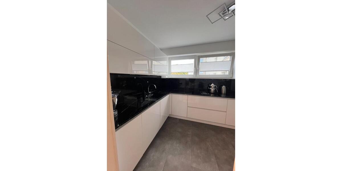Etagenwohnung Siegburg - 4 Zimmer, 87 m&sup2;, 295.000&euro; | Angebot:27496406