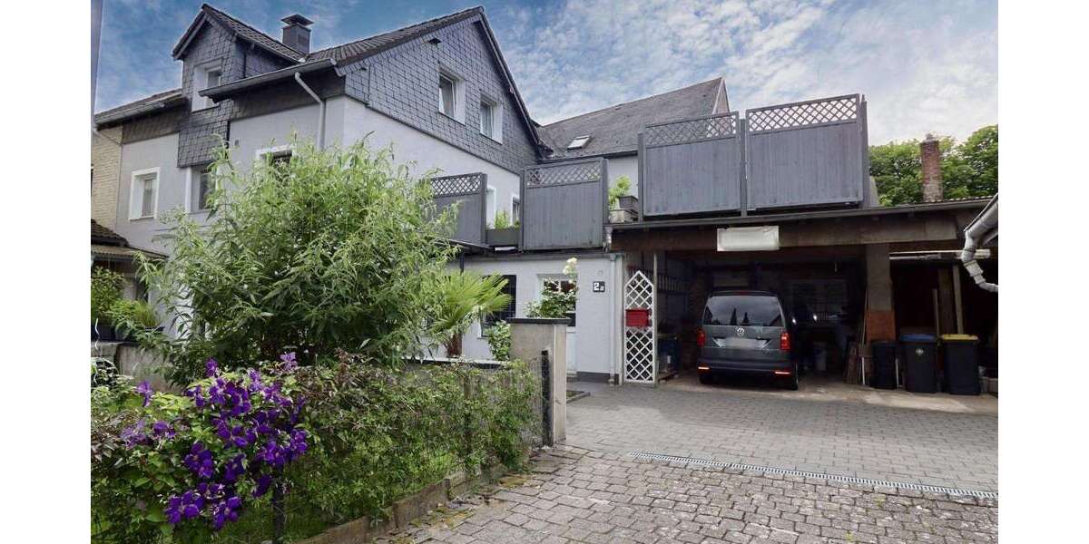 Einfamilienhaus Solingen Aufderhöhe - 9 Zimmer, 288 m&sup2;, 435.000&euro; | Angebot:27232381