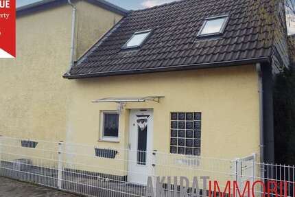 Haus Langenfeld - 6 Zimmer, 169 m&sup2;, 375.000&euro; | Angebot:25226412