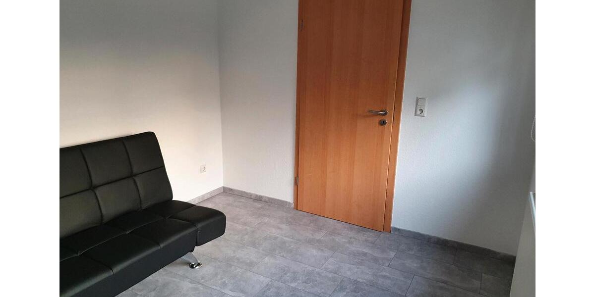 Etagenwohnung Remscheid Lüttringhausen - 4 Zimmer, 80 m&sup2;, 220.000&euro; | Angebot:27425681
