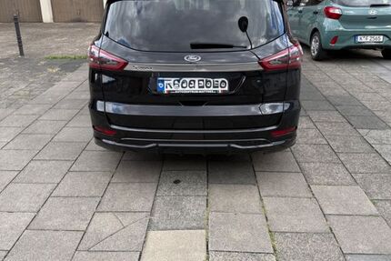 Ford S-Max 116.800 km 16.500 &euro; Köln 51107