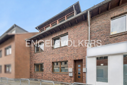 Haus Hürth - 8 Zimmer, 155 m&sup2;, 360.000&euro; | Angebot:26756962
