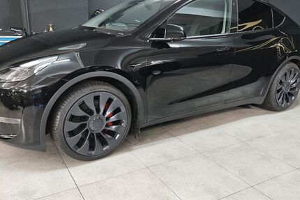 Tesla Model Y 67.118 km 40.000 &euro; Langenfeld 40764
