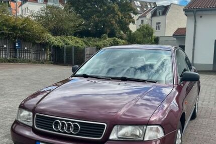 Audi A4 90.283 km 2.000 &euro; Köln 50677
