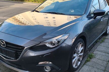 Mazda 3 162.100 km 7.900 &euro; Troisdorf 53840