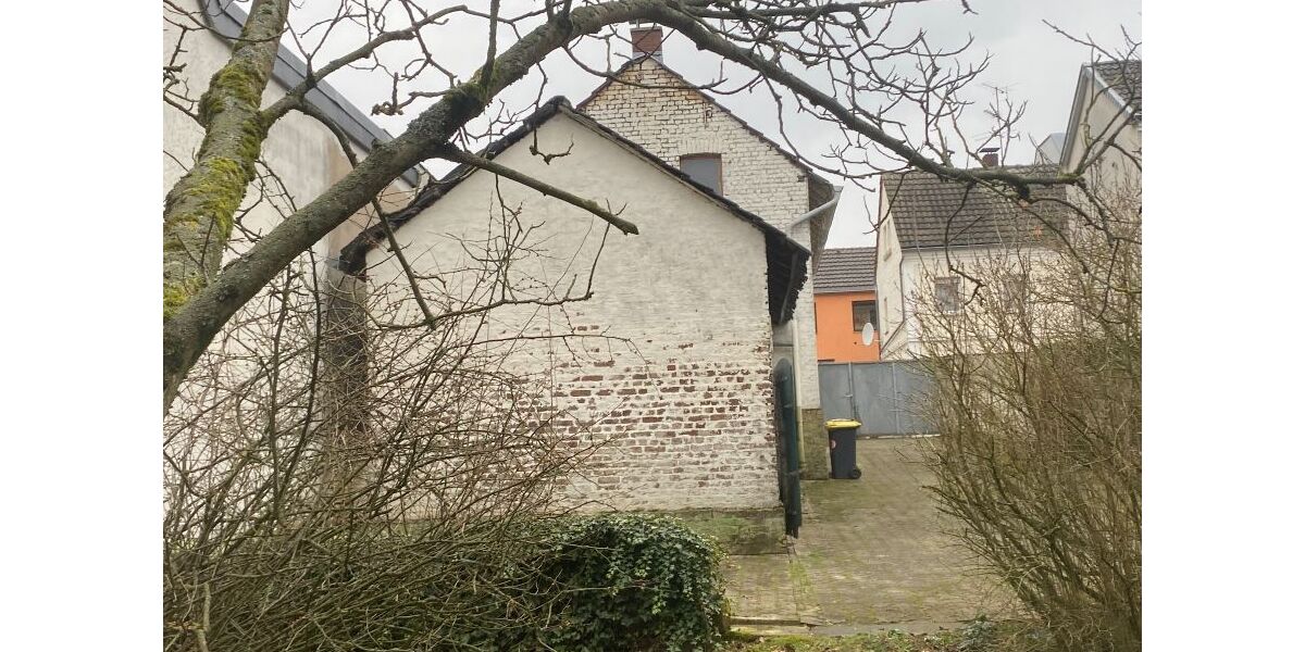 Provisionsfrei* Renovierungsbedürftiges Haus mit Erweiterungspotential - Einfamilienhaus Köln Porz | Angebot:27451359