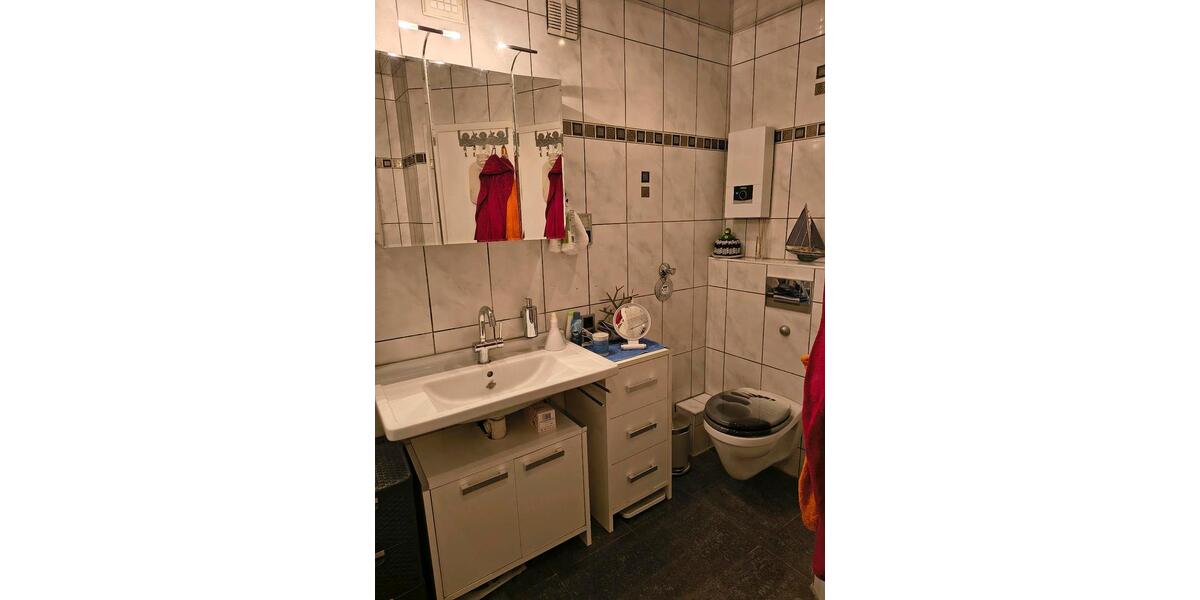 Etagenwohnung Köln Heimersdorf - 3 Zimmer, 75 m&sup2;, 280.000&euro; | Angebot:27425947