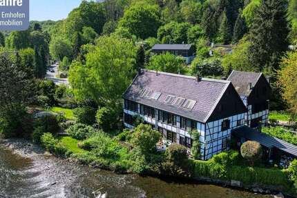 Haus Solingen Aufderhöhe - 14 Zimmer, 430 m&sup2;, 885.000&euro; | Angebot:26917353