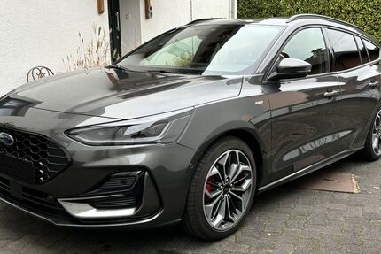 Ford Focus 33.800 km 22.500 &euro; Sankt Augustin 53757