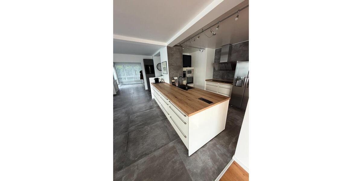 Erdgeschoßwohnung Remscheid Reinshagen - 4 Zimmer, 160 m&sup2;, 429.000&euro; | Angebot:27496416