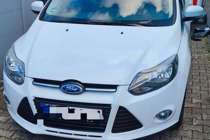 Ford Focus 141.230 km 4.800 &euro; Langenfeld (Rheinland) 40764