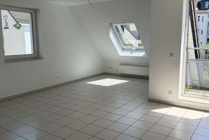 Wohnung Solingen Ohligs - 3 Zimmer, 102 m&sup2;, 999&euro; | Angebot:27311048