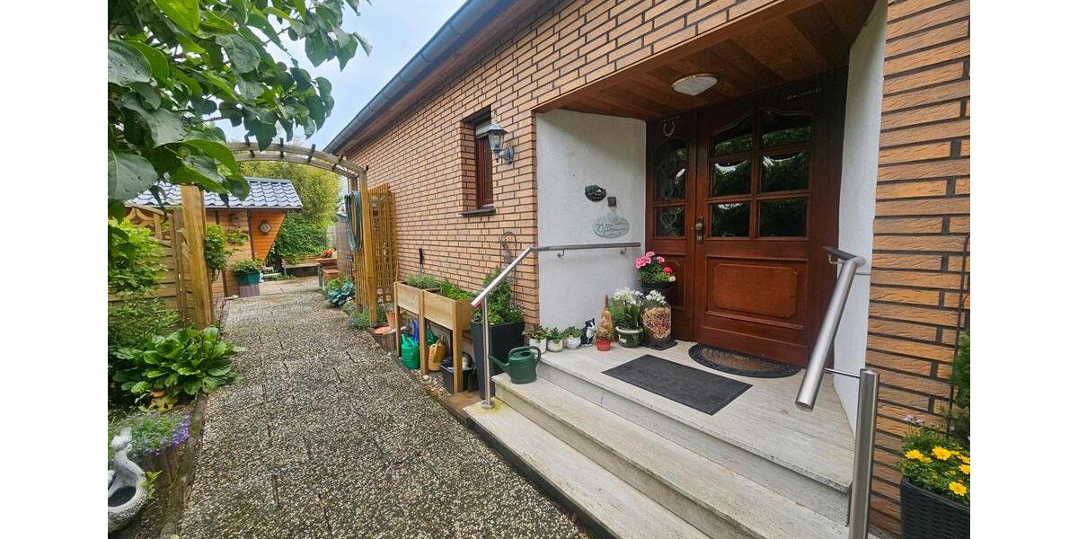 Einfamilienhaus Hennef (Sieg) - 6 Zimmer, 200 m&sup2;, 489.000&euro; | Angebot:26851483