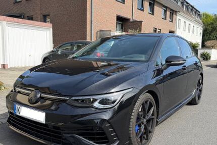 VW Golf 64.700 km 38.200 &euro; Köln 51109