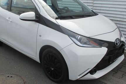 Toyota Aygo (X) 144.950 km 5.988 &euro; Köln 50933