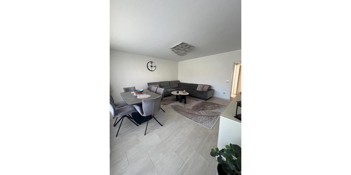 Etagenwohnung Siegburg - 4 Zimmer, 87 m&sup2;, 295.000&euro; | Angebot:27496406