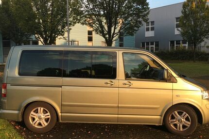 VW T5 Multivan 196.000 km 22.999 &euro; Leverkusen 51381