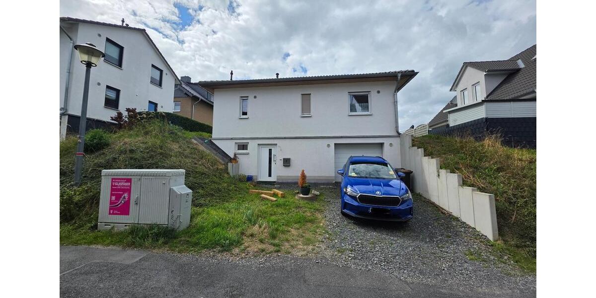 Bungalow Hennef (Sieg) - 3 Zimmer, 106 m&sup2;, 465.000&euro; | Angebot:27486195