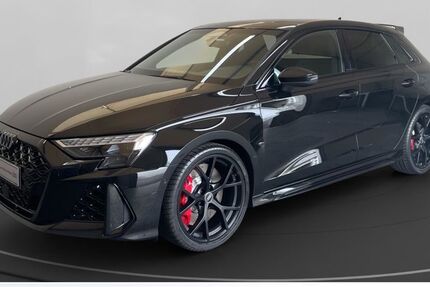 Audi RS3 3.200 km 66.880 &euro; Köln 50823