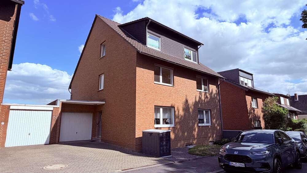 Einfamilienhaus Hürth - 8 Zimmer, 265 m&sup2;, 925.000&euro; | Angebot:27421541