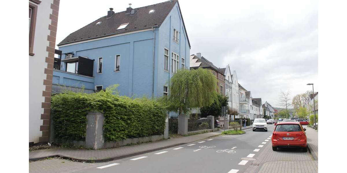 Einfamilienhaus Hennef - 14 Zimmer, 320 m&sup2;, 820.000&euro; | Angebot:27090983