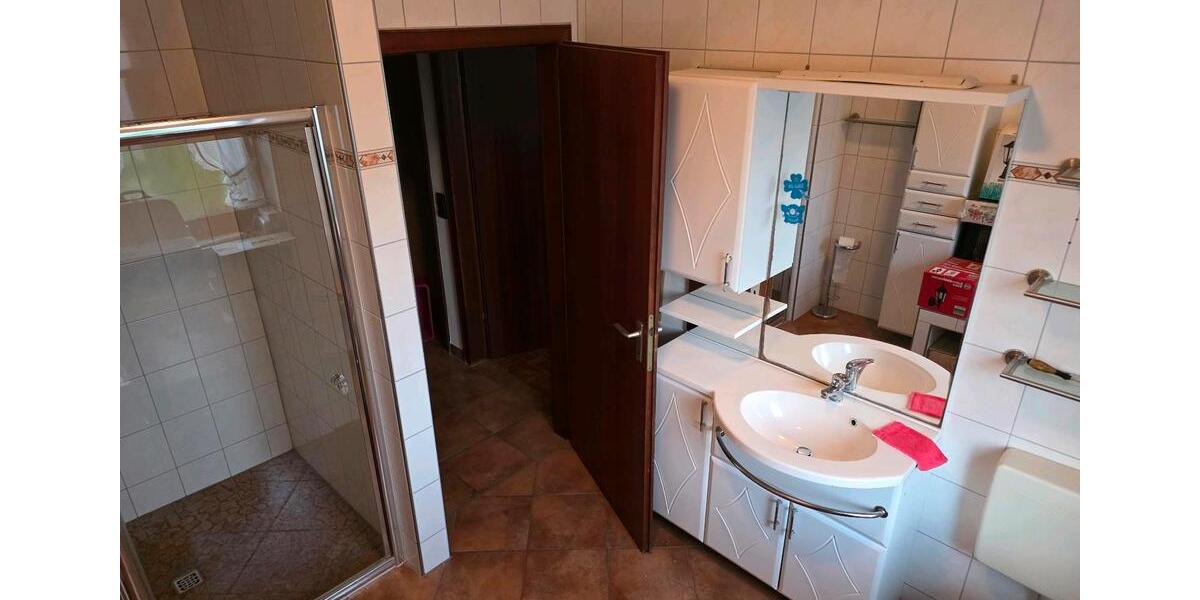 Einfamilienhaus Hennef (Sieg) - 6 Zimmer, 200 m&sup2;, 489.000&euro; | Angebot:26851483