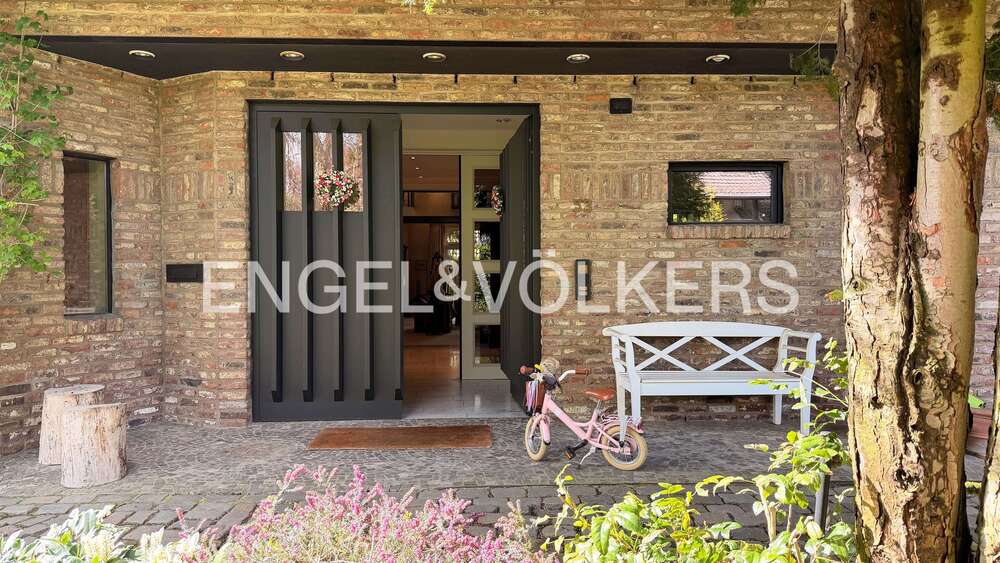 Einfamilienhaus Köln - Rodenkirchen Rodenkirchen - 6 Zimmer, 295 m&sup2;, 1.980.000&euro; | Angebot:27429773