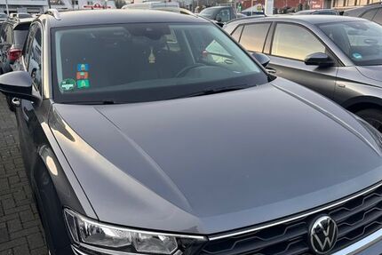 VW T-Roc 61.000 km 16.700 &euro; Köln 51105