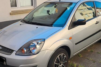 Ford Fiesta 96.500 km 1.950 &euro; Bonn 53127