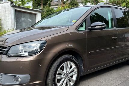 VW Touran 184.500 km 4.500 &euro; Rösrath 51503