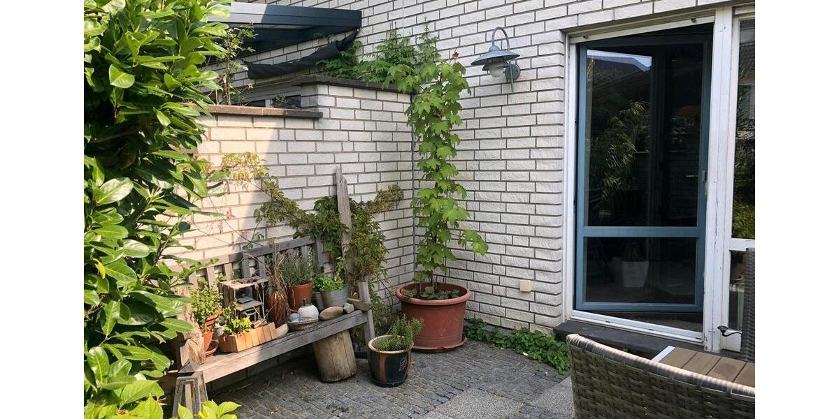 Reihenhaus Niederkassel - 5 Zimmer, 120 m&sup2;, 450.000&euro; | Angebot:27463684