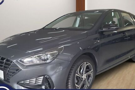 Hyundai i30 105.716 km 12.990 &euro; Köln 51145