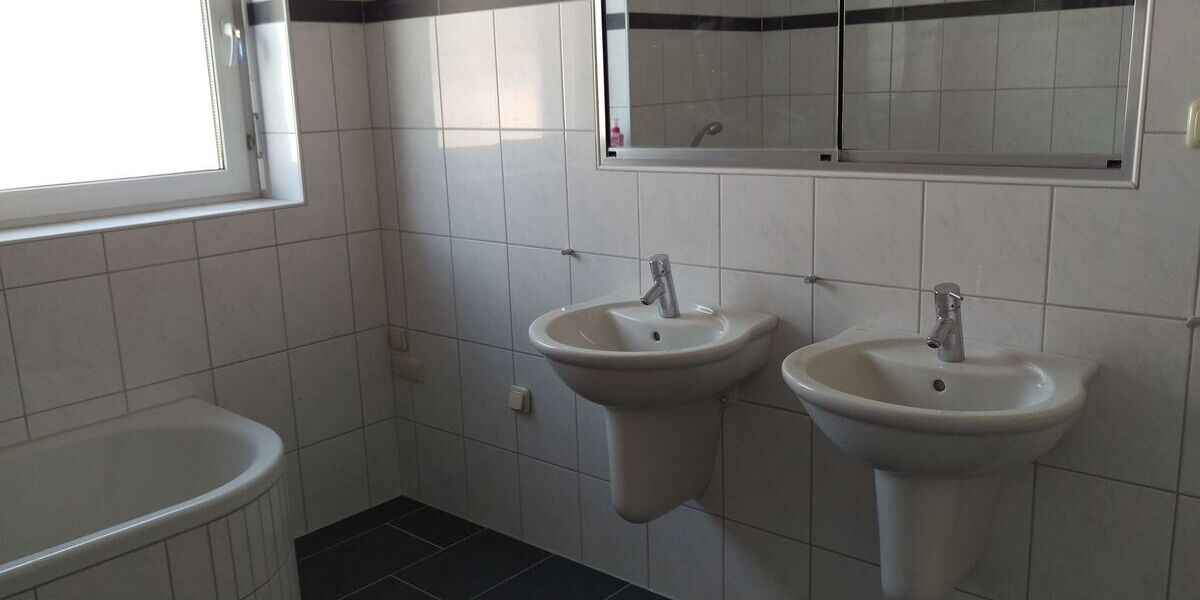 Großzügiges Wohnen am Landschaftsschutzgebiet - Etagenwohnung Erkrath | Angebot:27478745