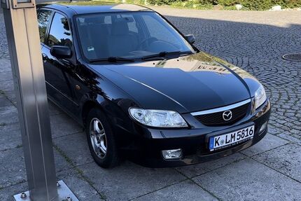 Mazda 323 165.300 km 1.750 &euro; Bonn 53175