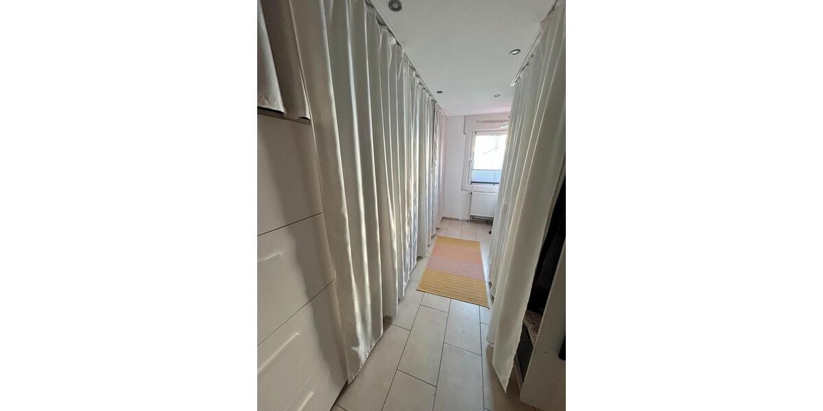 Einfamilienhaus Hennef (Sieg) - 7 Zimmer, 180 m&sup2;, 420.000&euro; | Angebot:27301295