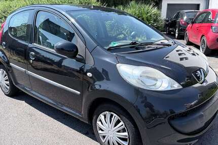 Peugeot 107 106.000 km 2.999 &euro; Brühl 50321