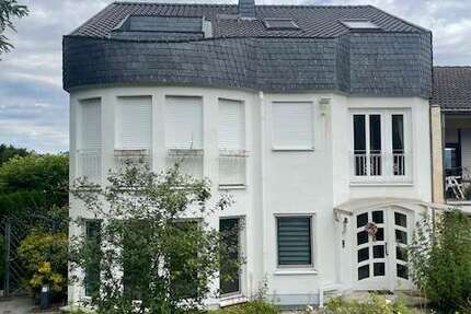 Haus Bonn - Bad Godesberg Bad Godesberg - 10 Zimmer, 310 m&sup2;, 1.295.000&euro; | Angebot:27235270
