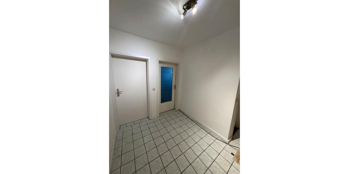 Etagenwohnung Niederkassel - 3 Zimmer, 73 m&sup2;, 133.000&euro; | Angebot:27071962