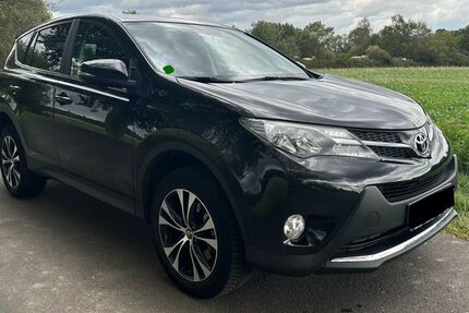 Toyota RAV 4 108.289 km 14.990 &euro; Köln 51103